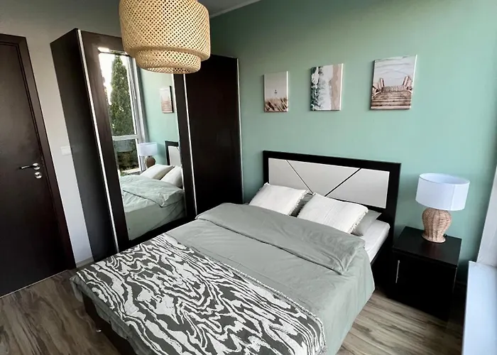 Black Sea Breeze No 3 * بايالا