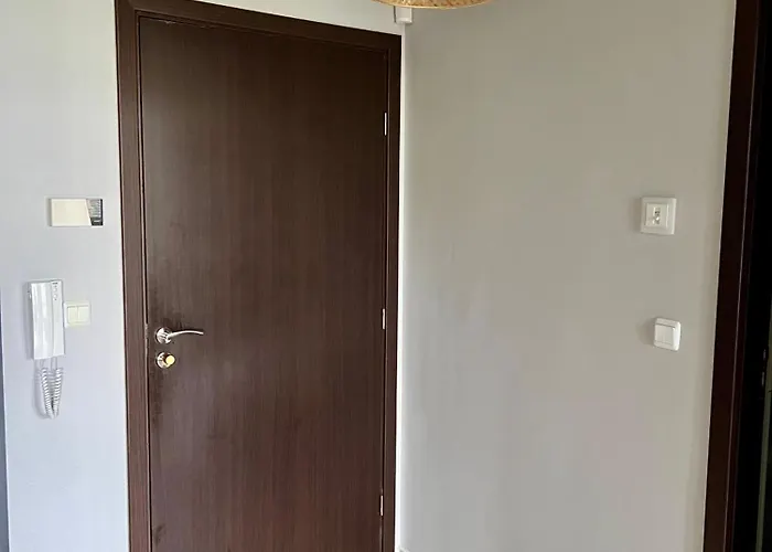 Black Sea Breeze No 3 بايالا