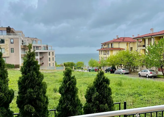 شقة Black Sea Breeze No 3 *